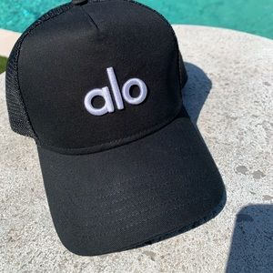 Alo trucker hat